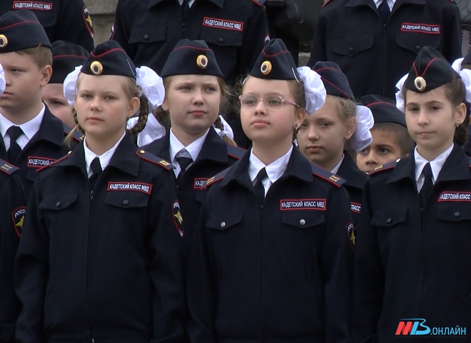 1000 волгоградских кадетов дали присягу на Мамаевом Кургане